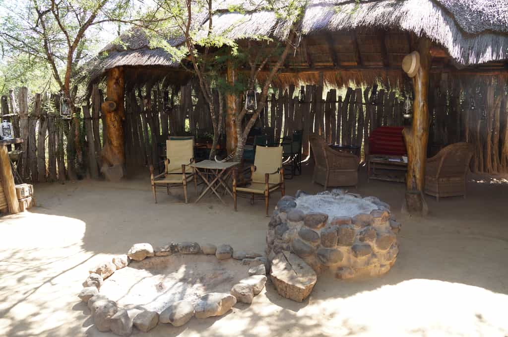 Relax in the shade of the lapa