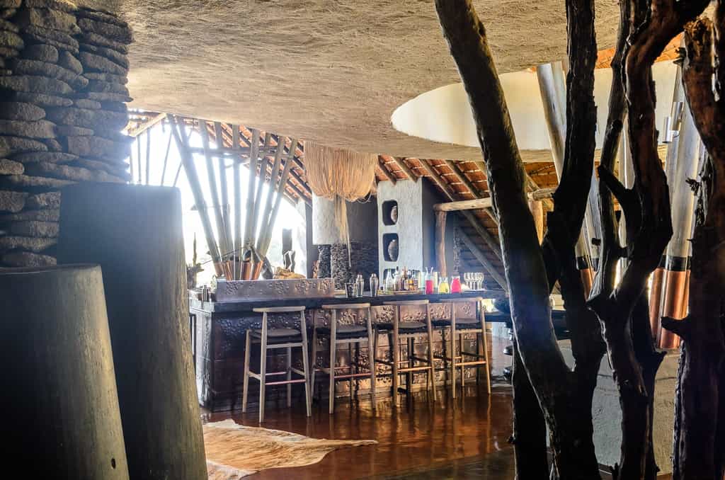Singita Boulders Lodge - copperbar