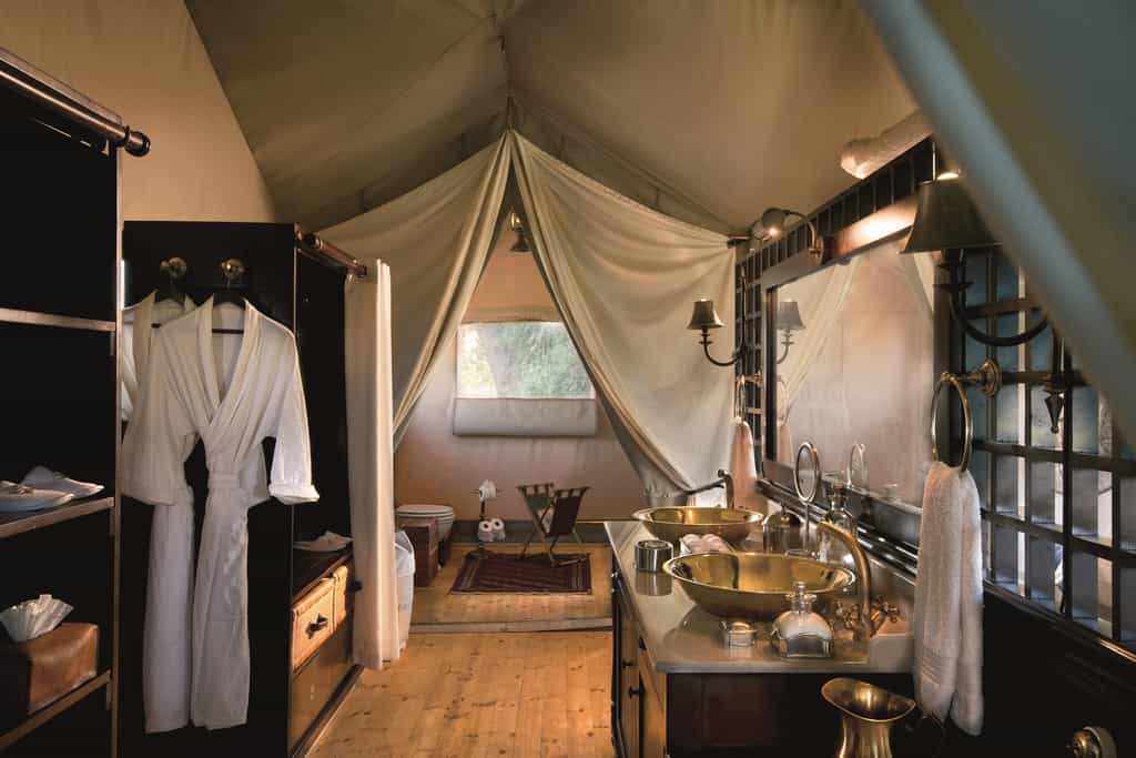 Duba Expedition Guest Bathroom