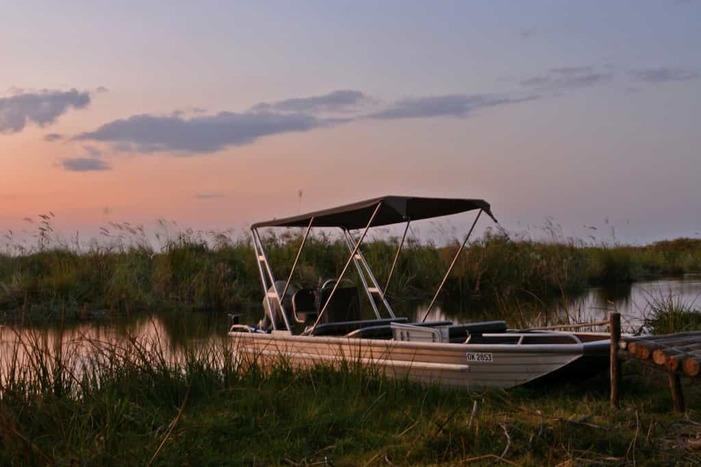 Motorised boat for boating safaris