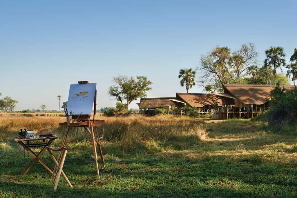 A selection of watercolors and charcoal is available for your enjoyement