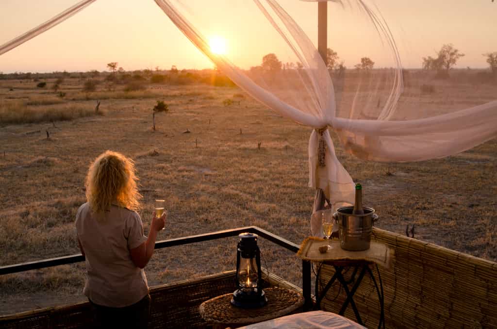 This sleep out is based for our guests at Mwamba and is set in a vast open plan. Extra charge applies and prior reservation is recommended. 