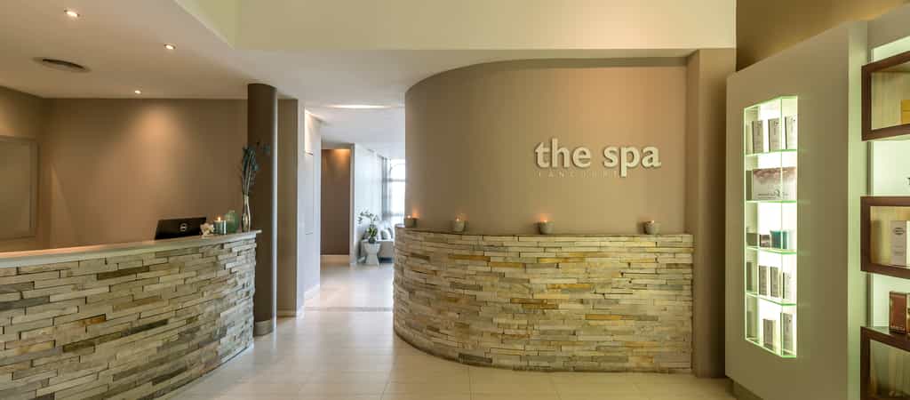 Rejuvenate and energise your body and mind.  The luxurious Fancourt Spa offers complete relaxation in the most tranquil setting.  Unwind with a hot stone massage or enjoy a swim in the heated Roman Bath.  All the facilities you could want are available, including a steam room, sauna, Jacuzzi and tepidarium.