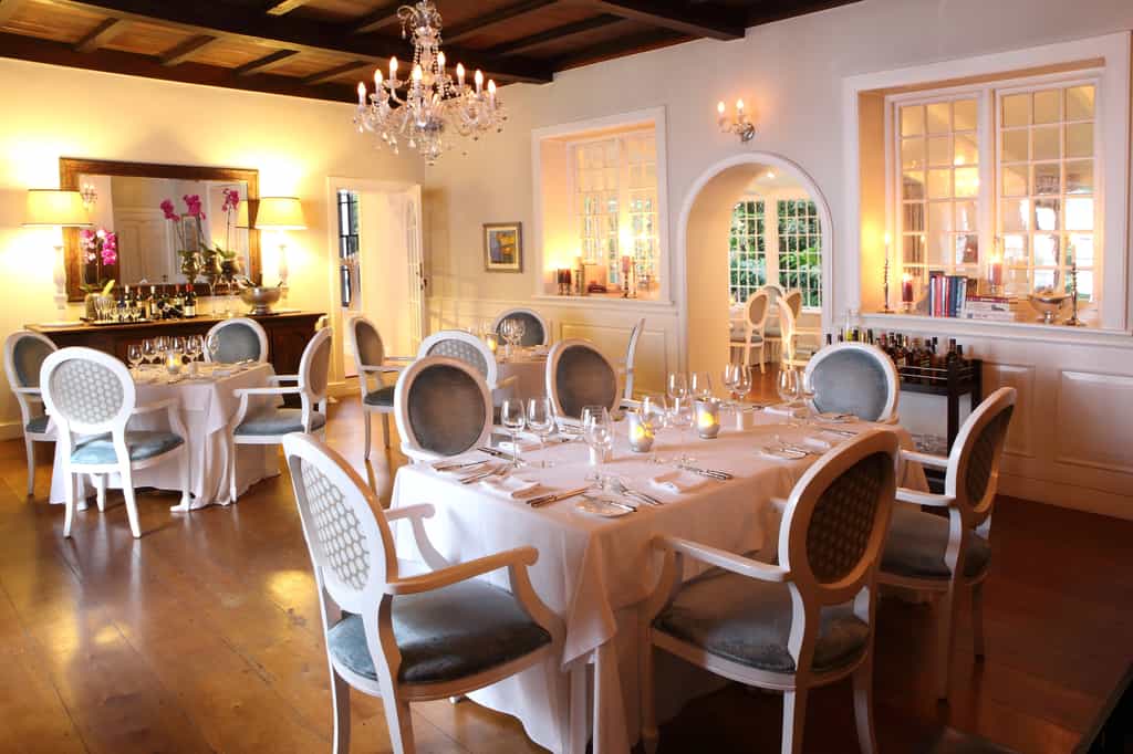 Henry White's Restaurant - Interior