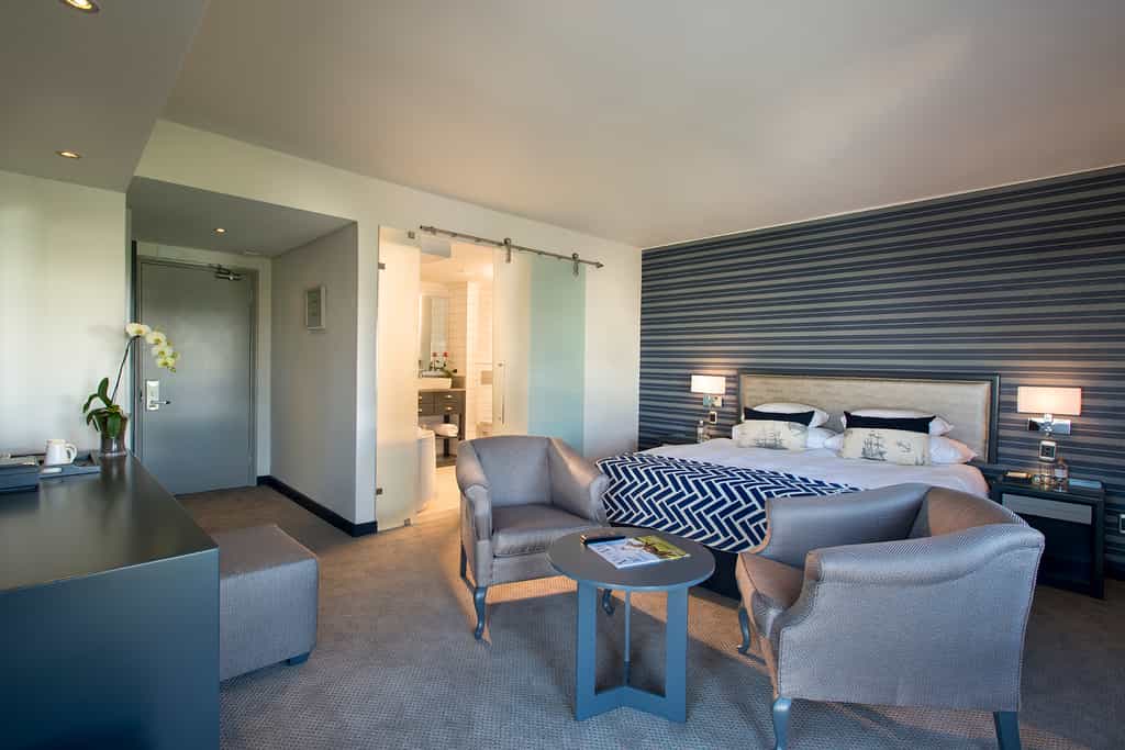 PortsWood Hotel Deluxe Queen Room 