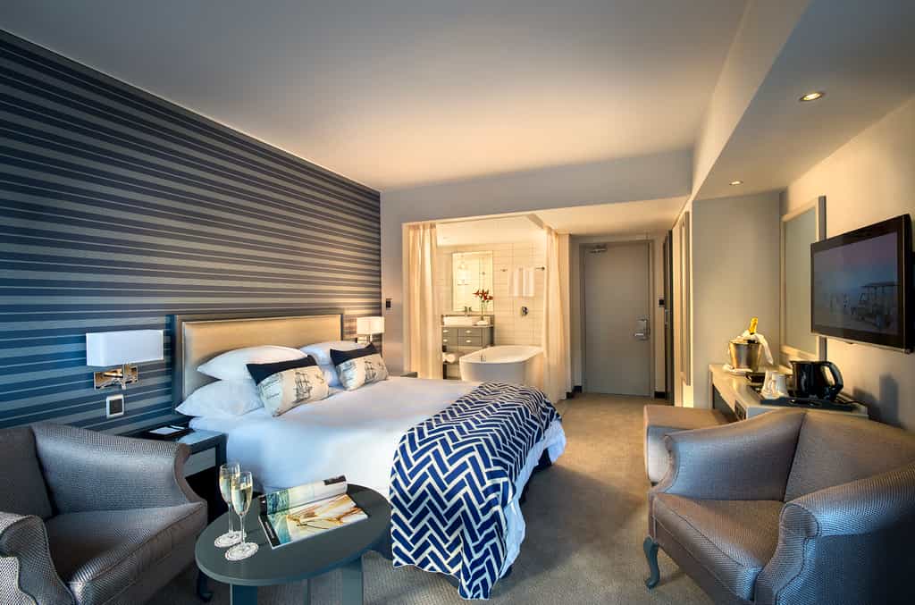 PortsWood Hotel Deluxe Queen Room 