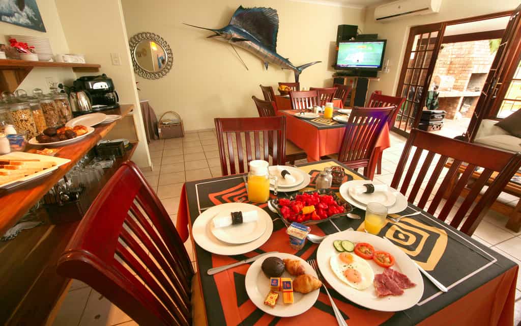 English and Continental Breakfast served in the dining room