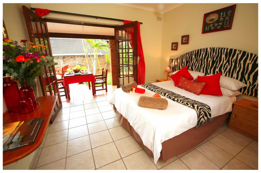 2 Bedroom suite sharing a bathroom 