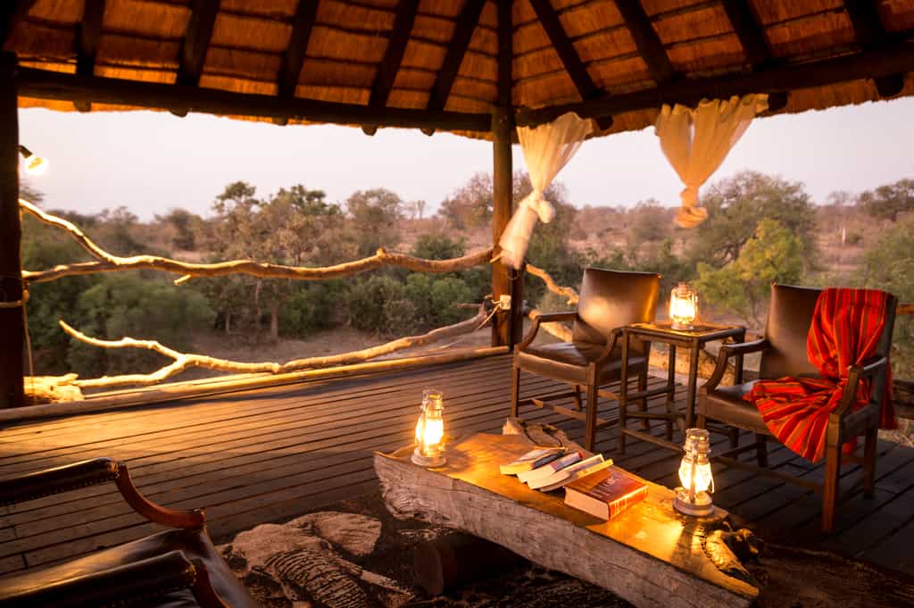Billy's Lodge viewing deck overlooking waterhole