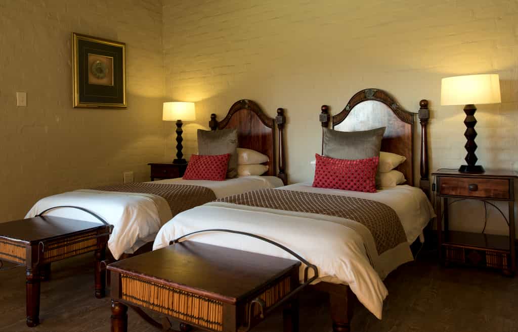 LakeSide Bedroom - Twin Beds