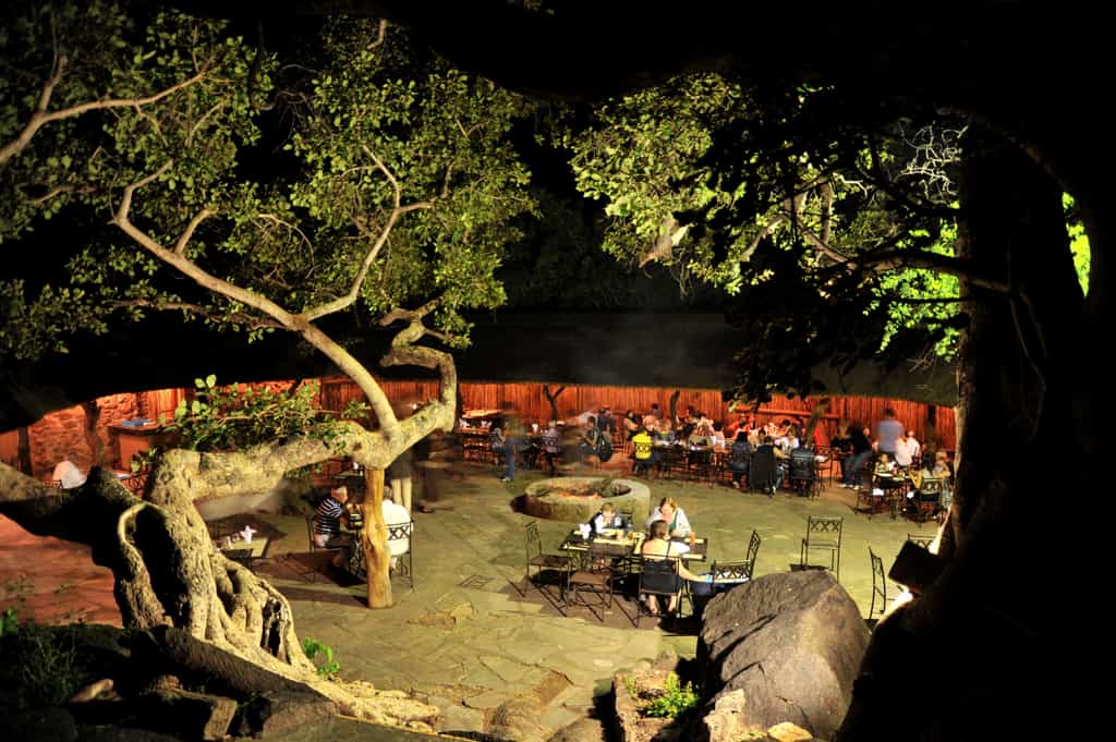 Enjoy a candle lit Boma dinner under an African sky accompanied by African spectacular entertainment.