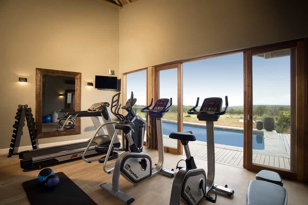 Mhondoro Game Lodge- Main lodge gym