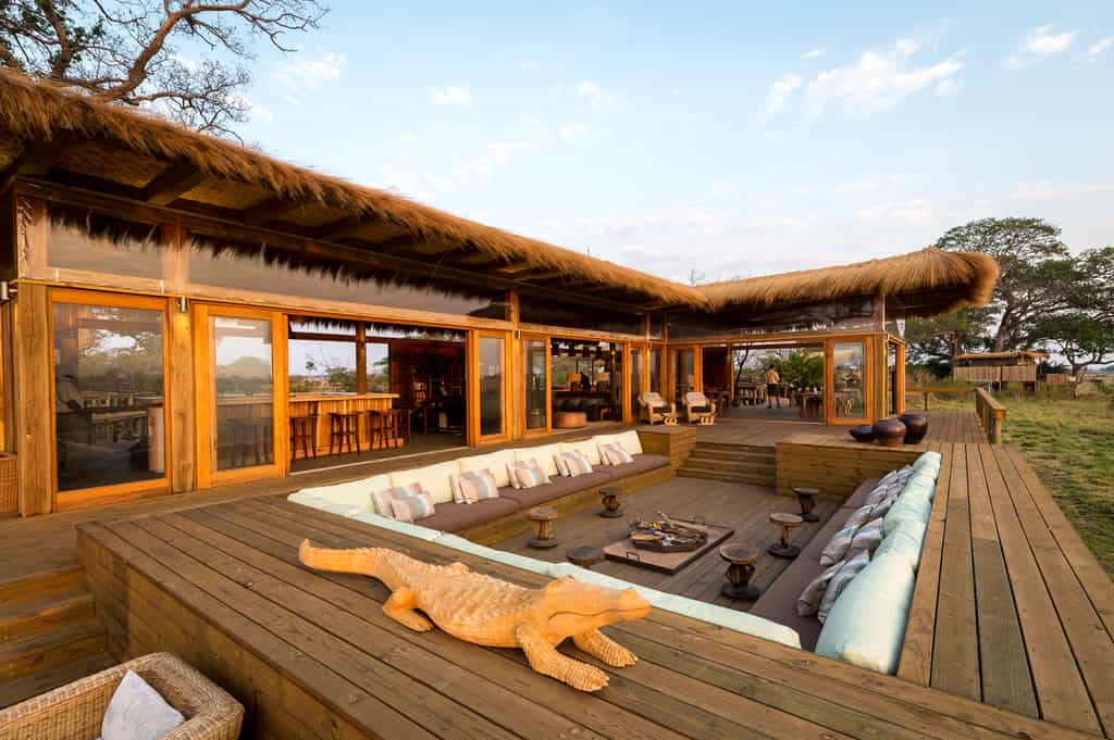 Shumba deck with sunken lounge