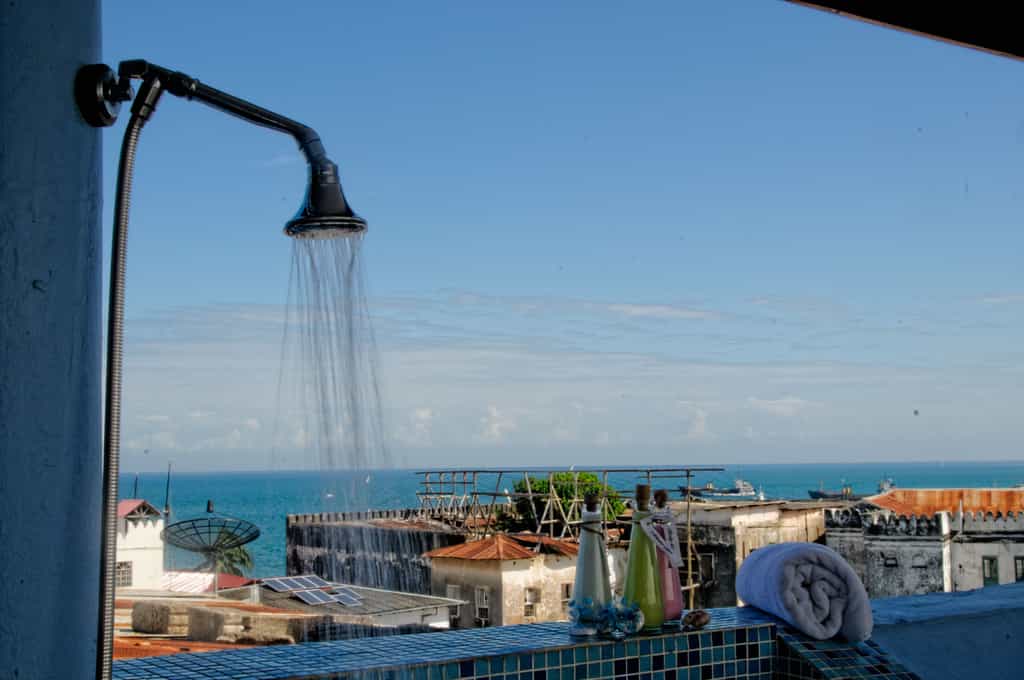 Your shower in the open air - enjoy the sunset showering!