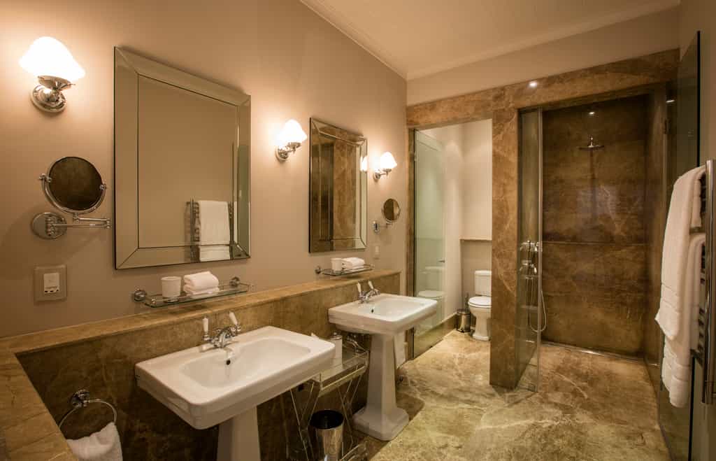 Classic Room Bathroom