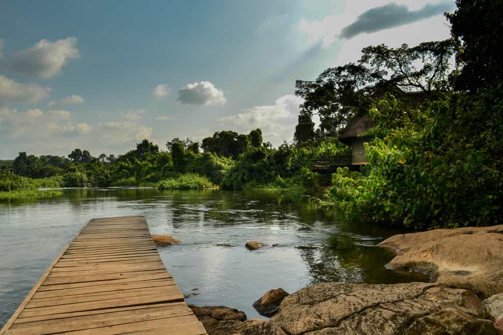 Arrival onto the island is via boat across the River Nile