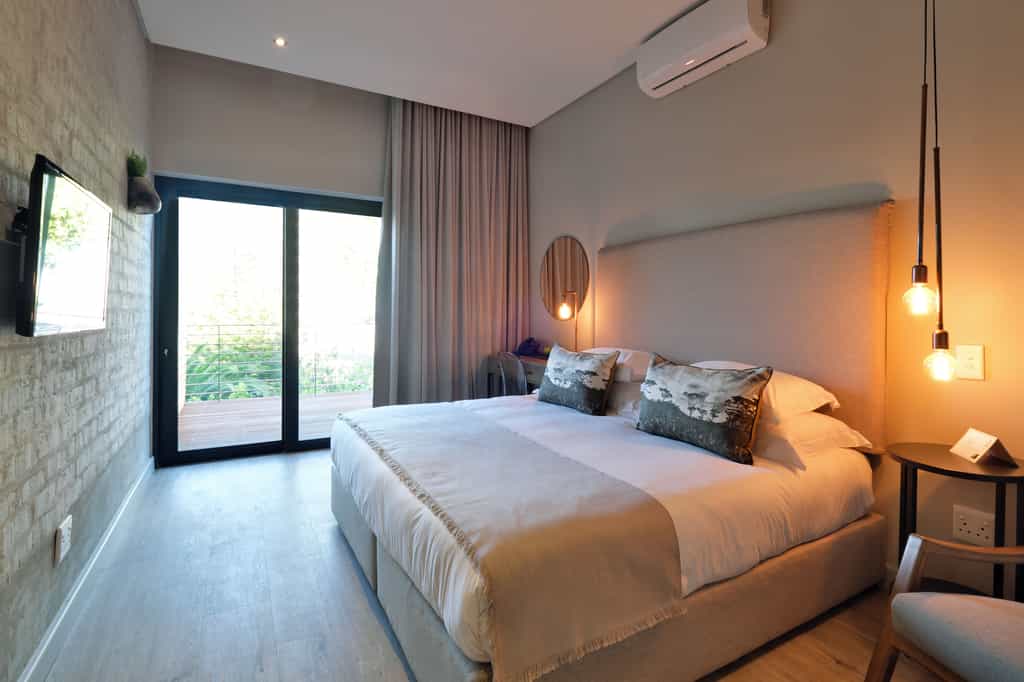 The Sea View Rooms are located as one ascends The Tree House to the first level. These four rooms are designed with enormous attention to detail ensuring that the breathtaking views of Cape Town's shoreline are captured from the generous balconies, which also overlook the pool and garden.