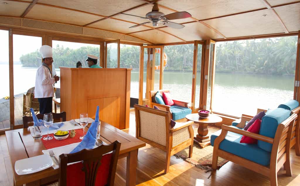 Lounge and Sitting area in the houseboat