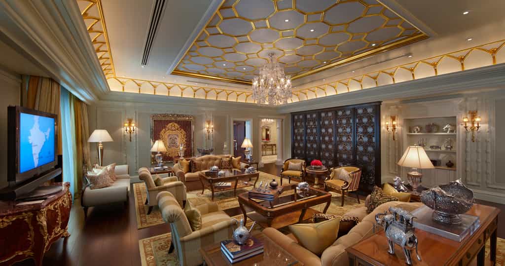 An epitome of uber luxury, spanning over 4,800 sq ft (446 sq mt), the design and décor of the suite personifies the palatial grandeur of the royal heritage of India. The opulence of gold leaf ceilings, intricate wood work, pure silver and semi-precious stones art pieces, deep toned rich tapestry are complimented with the state-of-the-art functionalities and exclusive facilities.