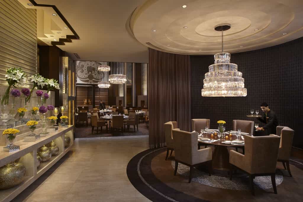 Jamavar is the signature fine dining restaurant of The Leela. Relish the varied flavours of the royal kitchens, accompanied by an exclusive wine selection of over 250 international labels.