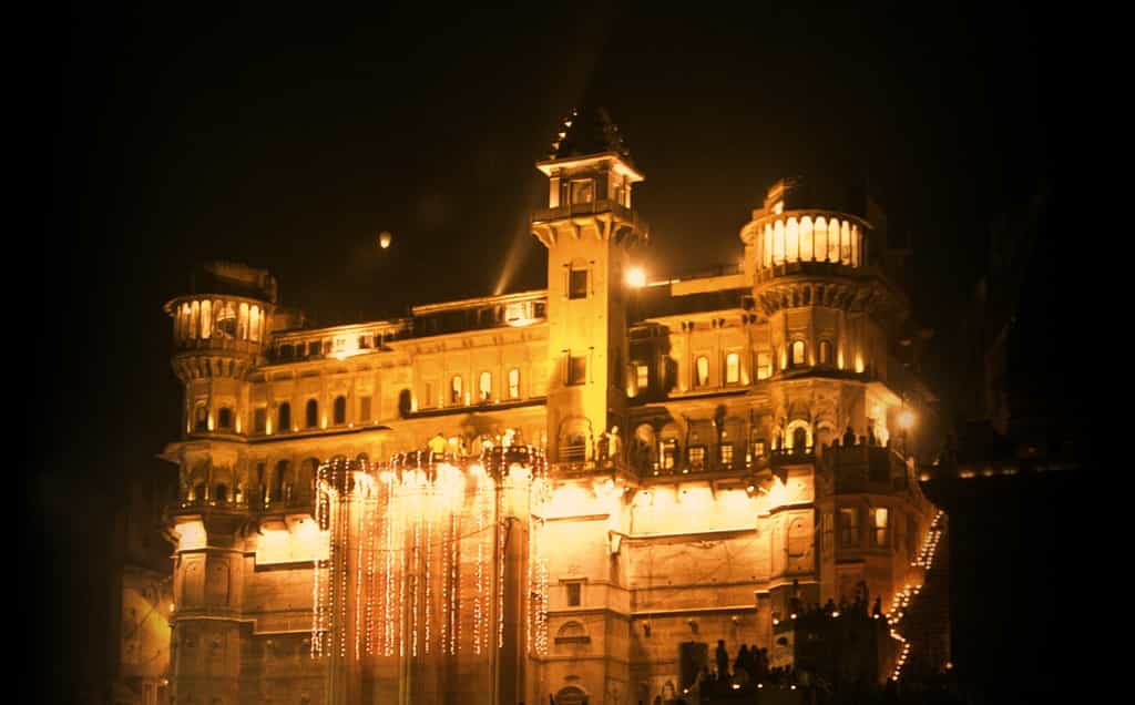 Picture of Front facade of Palace taken from river