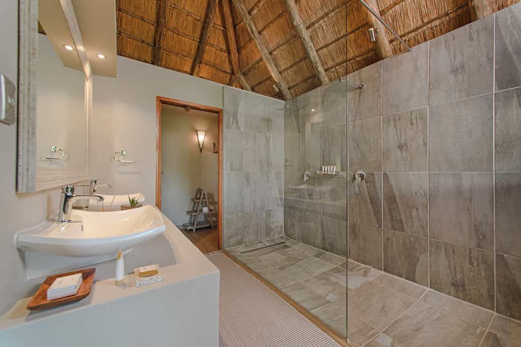 Shower in Luxury at River Lodge 