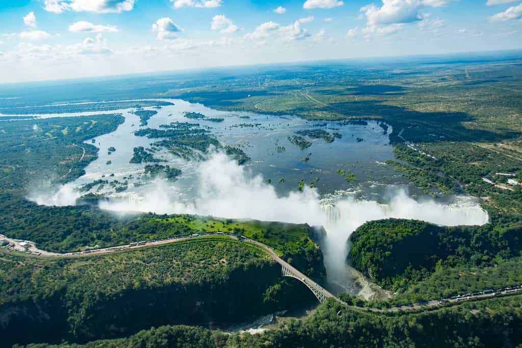 Arial view, spray of the falls from Ilala Lodge