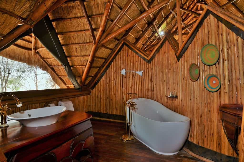 Luxurious en-suite bathroom