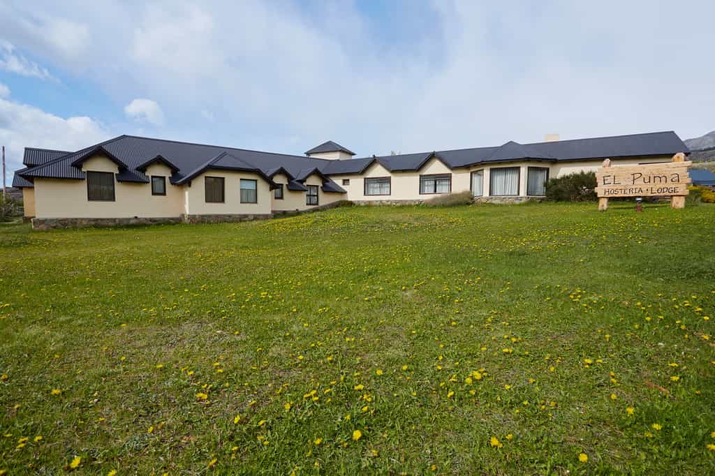 En el corazón de El Chaltén a pocos metros de los senderos mas emblemáticos.