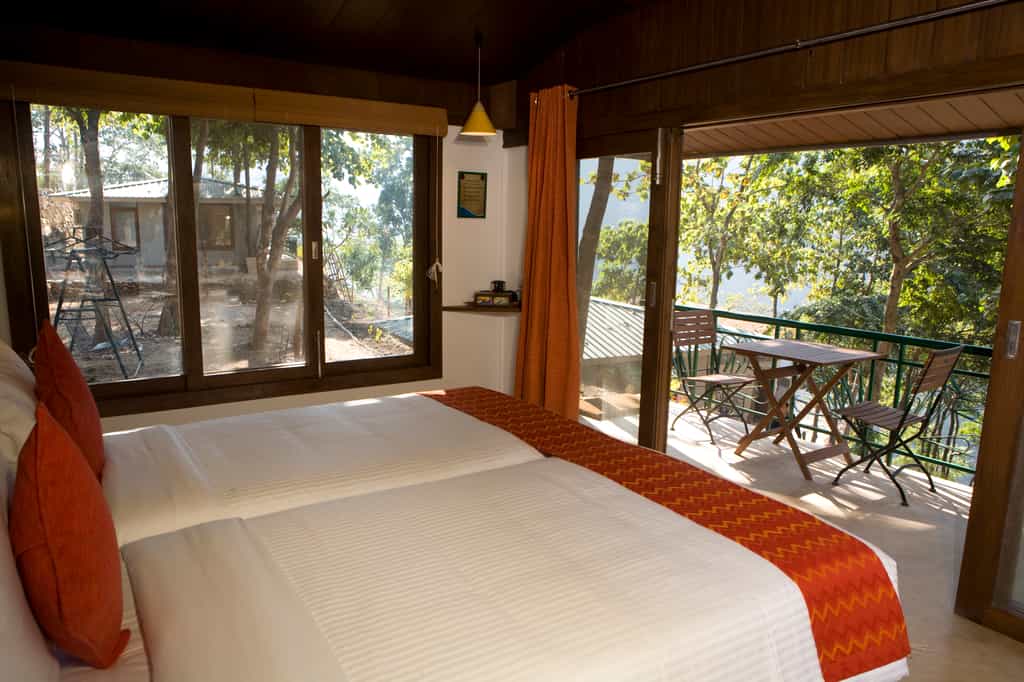 Deluxe Cottage- Two Roomed Deluxe Cottage with Interconnecting Rooms