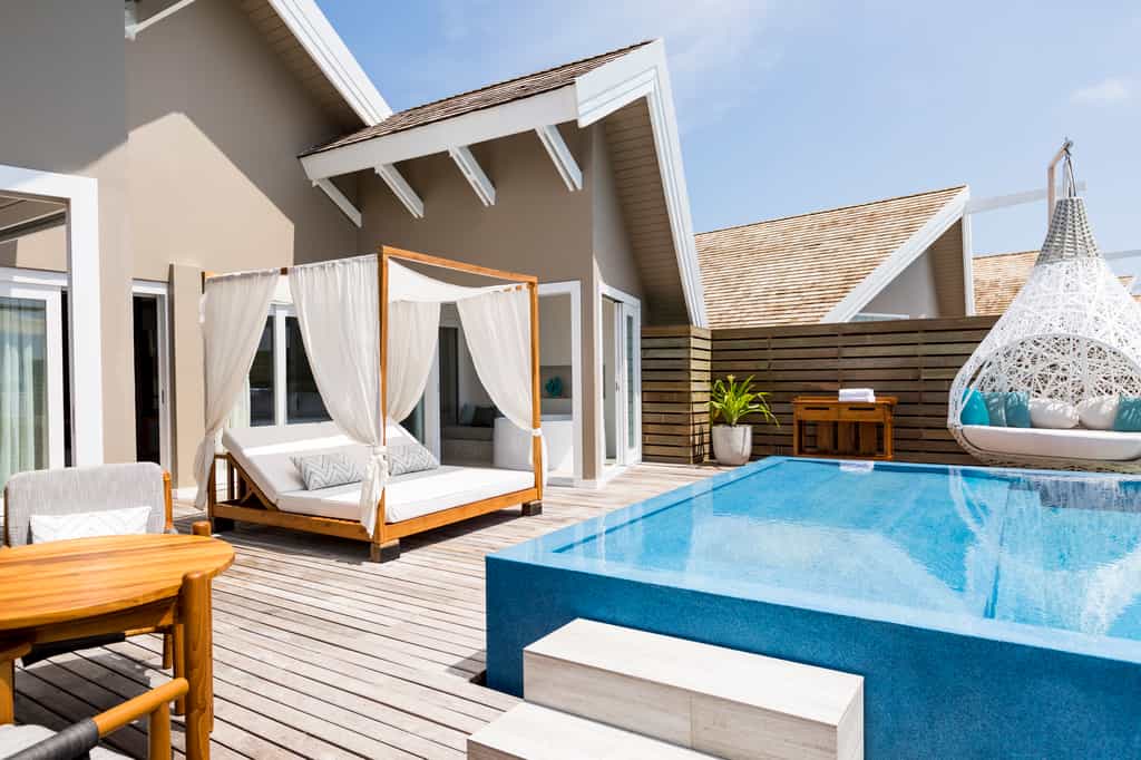 Romantic Pool Water Villa 