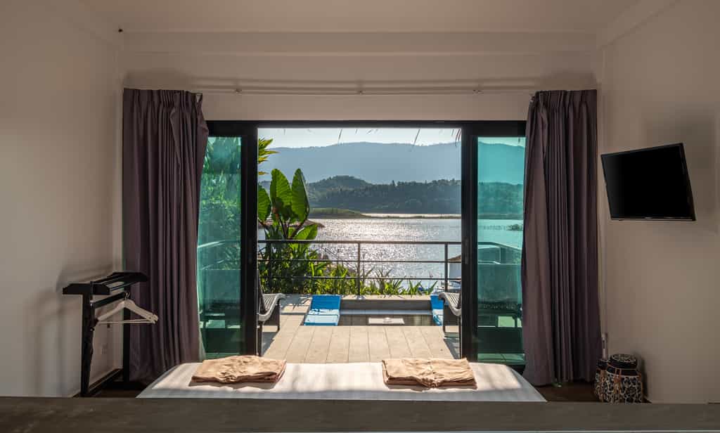 Deluxe Beach View Bungalows 