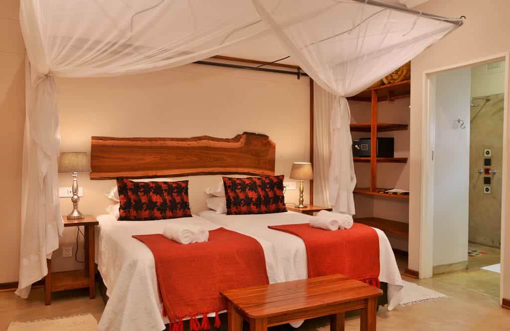 Executive Suite - (Triple)