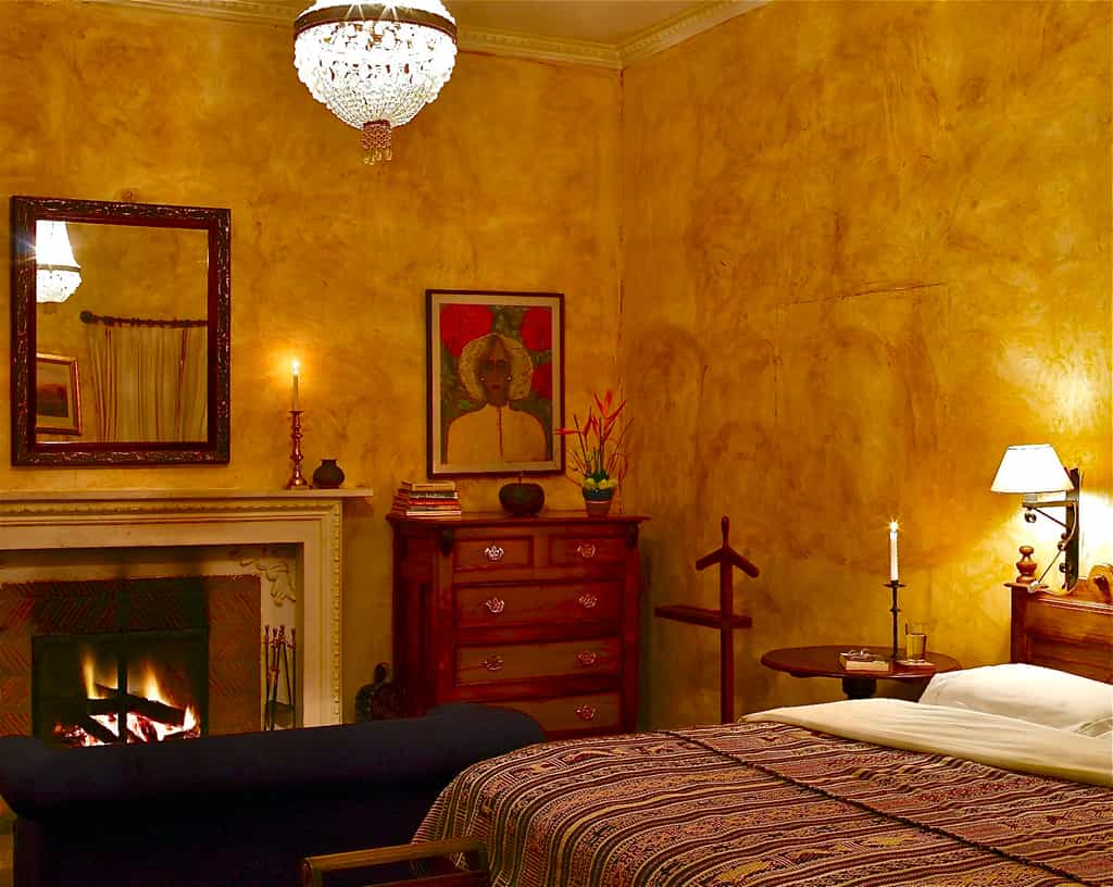 Sierra Guestrooms ( Single or Double) 