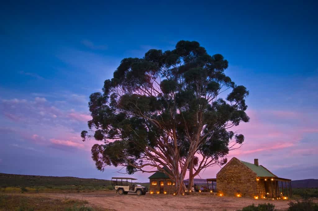 (‘Tinderbox of stories’ in the ancient language of the Bushman), a secret dining location within the reserve for intimate candlelit dinners for up to 16 guests, is perfect for smaller groups, private celebrations and ideal for special occasions. An additional surcharge applies and 24 hours is notice required.