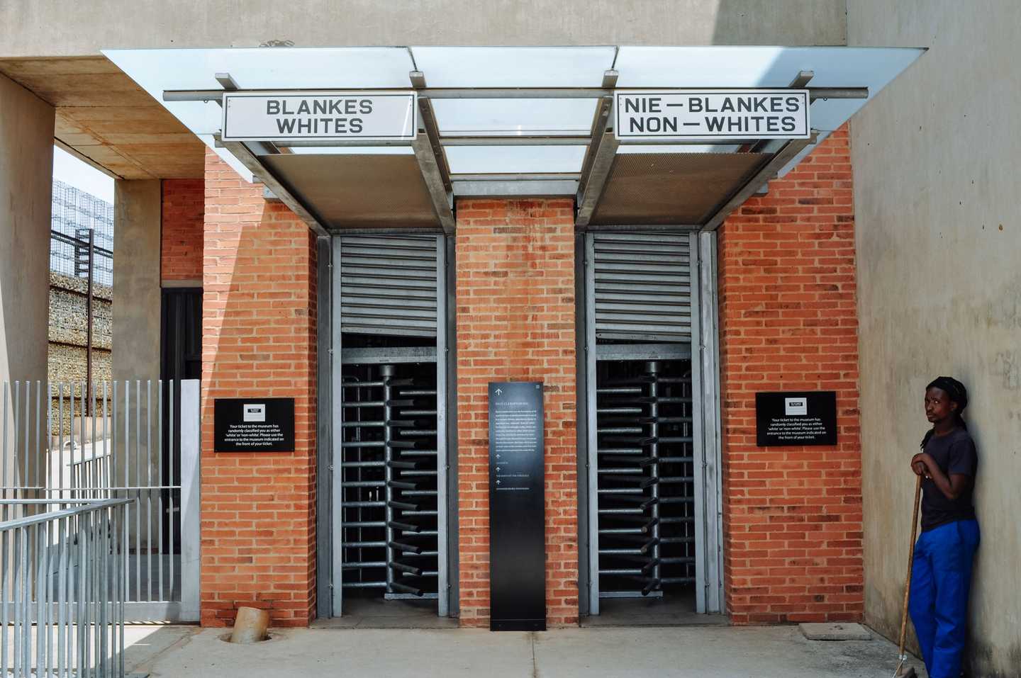 24 hours in Johannesburg - apartheid museum