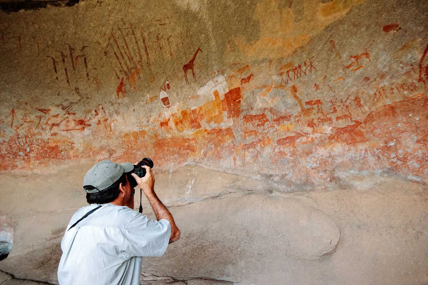 Zimbabwe travel guide - inanke cave