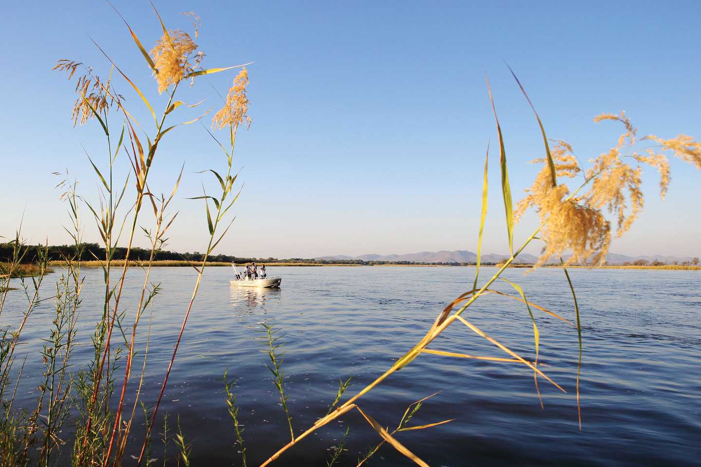 Water safaris - anabezi