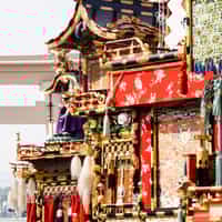 Very helpful and knowledgeable.