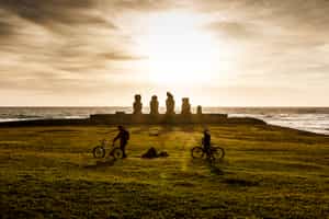 Explore Easter Island's sites by bicycle 