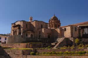 Explore Coricancha temple in Cusco