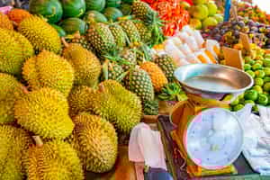 Explore the morning markets of Koh Samui