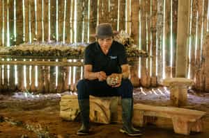 Meet local Cabecar craftspeople in Turrialba