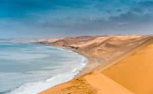 Take a 4x4 coastal drive to Sandwich Harbour