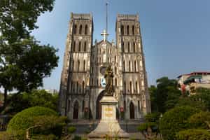 Admire the architecture in the Old Quarter, Hanoi