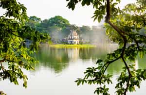 Witness the beauty of Hoan Kiem Lake, Hanoi