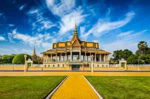 Stroll through the Royal Palace in Phnom Penh