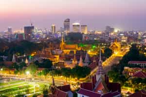 Tour the city of Phnom Penh