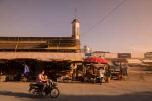 Walk through the Phsar Nath Market, Battambang