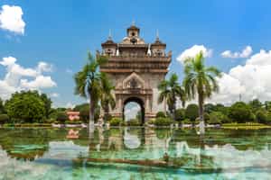 Walk under the Patuxai monument in Vientiane